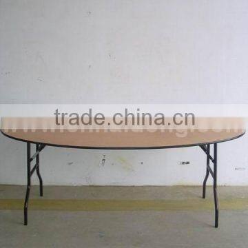 round folding table