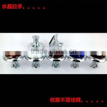 Top fashion custom design crystal kitchen handles knobs in many style