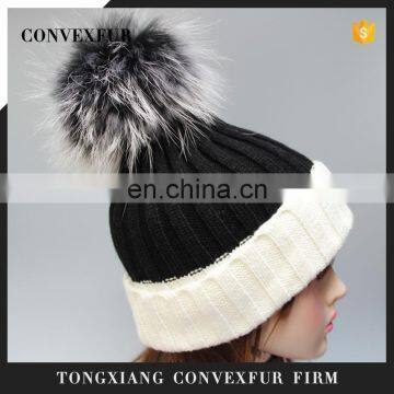 Women raccoon fur poms hat with large poms wholesale china knitting fur poms hat