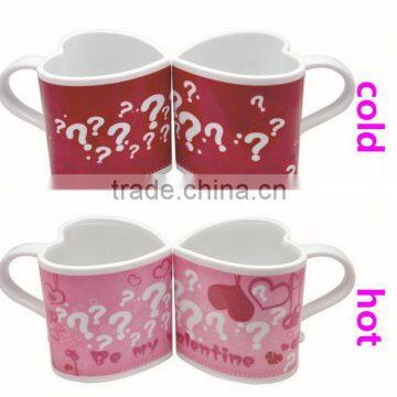 Valentive's Day gift sets promotional holiday gift love shape white cheap magic ceramic milk mugs