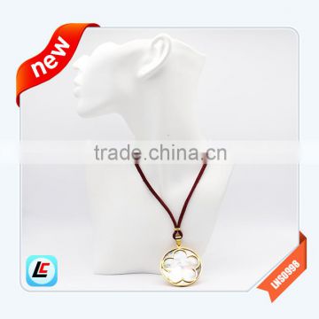 Rose red delicated genuine leather necklace with gold plating pendant for girls