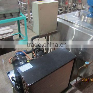 Square milk cooling tank