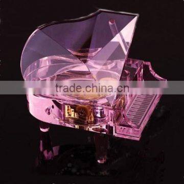 Hot sale wholesale warming pink crystal piano music box as wedding gifts or home favors