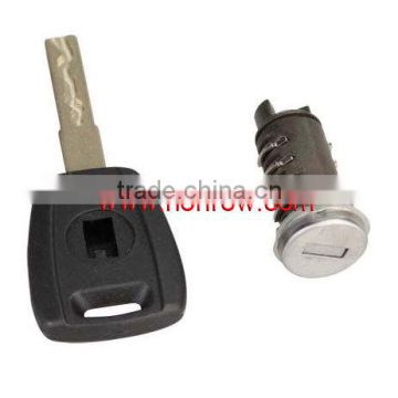 2015 New Products and hot sale car door lock for Fiat