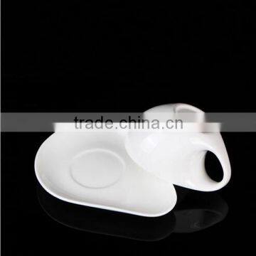 Novel Design White Porcelain Ceramic Coffee Cup and Saucer photo-3