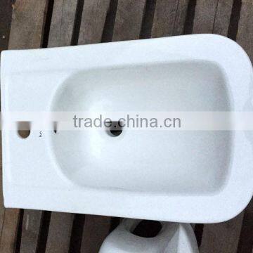 WDR Square Hand Sanitary Ceramic Clean Vagina Guangdong Bidet Seat photo-2