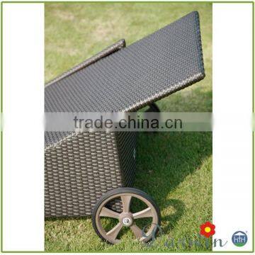 Hot Sale Plastic Rattan Material Dimensions Sun Lounger photo-4