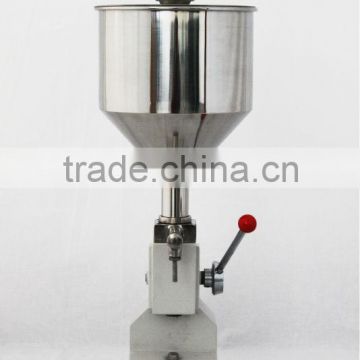 Manual liquid filling machine