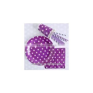 Four-piece suit paper plate with purple color