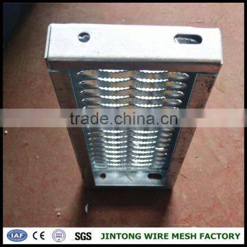 perforated metal mesh/crocodile mouth metal plat/ hot dip galvanized antiskid plate