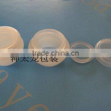 China cosmetic cheap jars 5ml