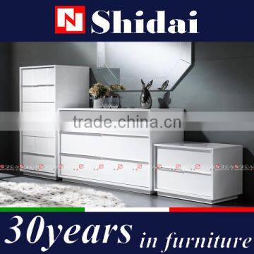 Contemporary White Leather Queen Size Bed & Adjustable Headboard B908 photo-3