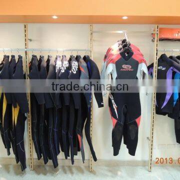 Shop Round Wooden Outrigger Wall Mounted Wooden Display System photo-5