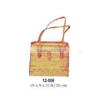 Natural rattan bag