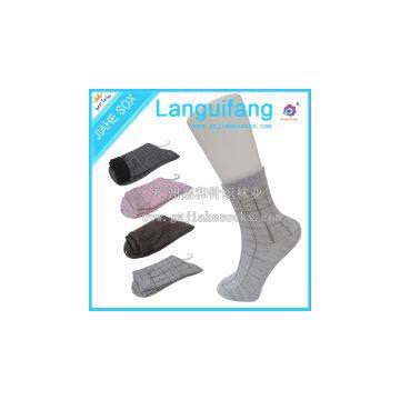 Hot Selling China Socks Factory Customized Logo Women Socks photo-3