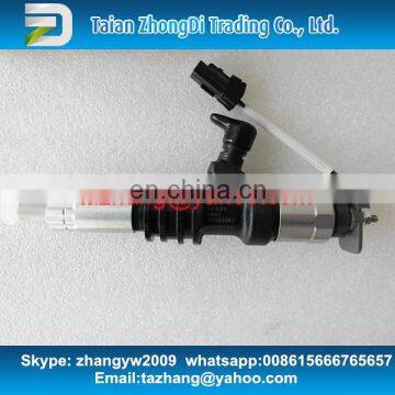 Genuine and New Fuel Injector 095000-6860 095000-6861 for 6M60T ME304627 ME307086