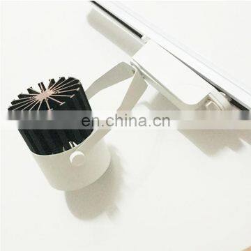 30w Led Shop Light Flexible Adjustable Rotating Track Rail Light for Exhibition Hall photo-2