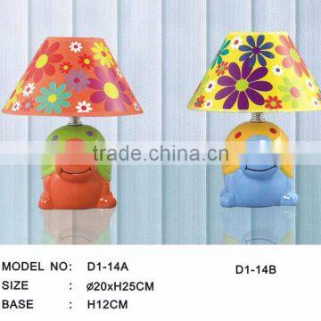 kid's ceramic table lamp