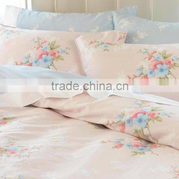 Fashion Bedding / Claudia Collection/ Pink