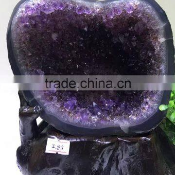 2.85KG Natural Crystal Cluster Uruguay Amethyst Crystal Geodes For Sale