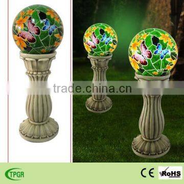 Polyresin roman column glass ball with butterfly solar light for roman column garden decoration