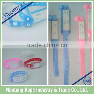 Hospital patient ID bracelets
