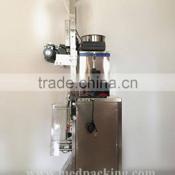 Automatic Pillow Type Bag Filling and Packing Machine With Date Printer photo-4