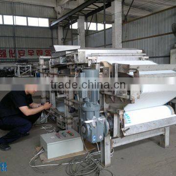 Concentrated sludge dewatering belt type filter press