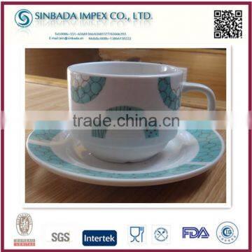 2015 new product ceramic cafe cup and saucer with nice design