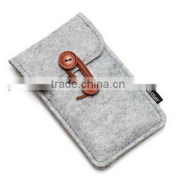 Shipping from china Pre-cut final fantasy polyester pouch Felted case wholesale cotton fabric phone case wallet with wood button