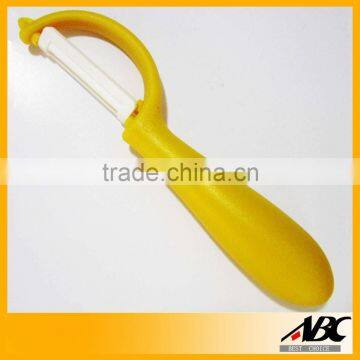 Professional Kitchenware Yellow Ceramic Peeler With Plastic Handle