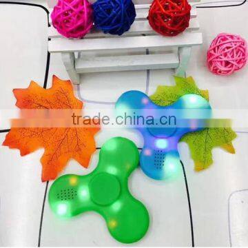 New Glowing Music Decompression Fingertips Gyro Rechargeable Bluetooth Playback Flash Fingertips Gyro With Speakers photo-4