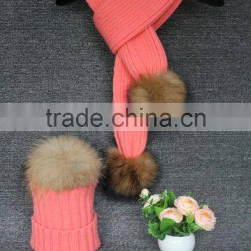 Wholesale 100% Acrylic Knitted Winter Scarf Hat Set With Natural Raccoon Fur Pom Pom