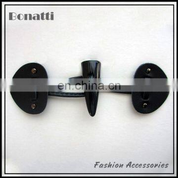 PU leather horn toggle button for garment