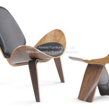 Nicer Furniture Hans Wegner Shell Chair in Walnut Finish with Italian Genuine Black Leather