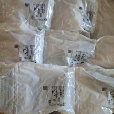 HARTING 09930010302 Unsealed mounting base HanS M8 bolt terminal male pin