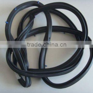 Auto Weatherstrip Seal with Molded Ends