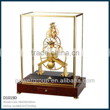 Glass Desk Clock With Brass Decoration Wooden Seat With CE/FCC Standrad D1019D