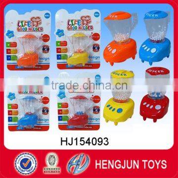 four color mix packing of wind up blender toys