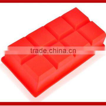 8 Cavity Whiskey King Square Silicone Ice Cube Tray With Lid photo-4