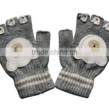 100% acrylic knitted jacquard black magic stretch gloves