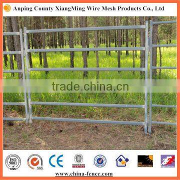 Round pipe welded cattle corral panel