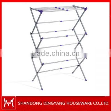 Extensible wrought iron clothes rack