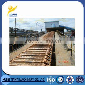 China professional hgih efficient heat resistant industrial apron chain conveyor