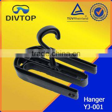 heavy duty plastic Hanger for boot