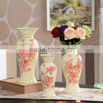 a container that is used for holding flowers,good quality ceramic vase for home decoration,decorated ceramic vase for wedding