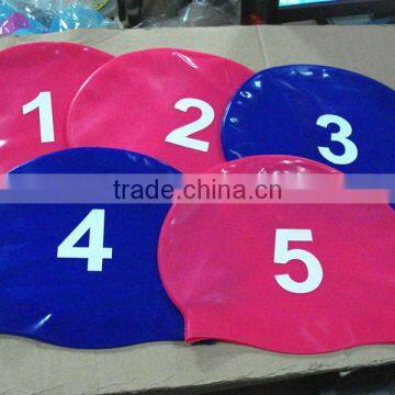 2015 simple,pure customized logo printed waterproof silicone swim caps