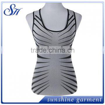 OEM Custom Hot Selling Seamless Top for Women photo-2