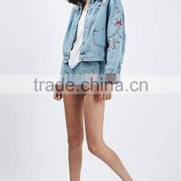 Women's Spring Rose Pattern Embroidered Washed Short Tops Denim Jacket/coat photo-2