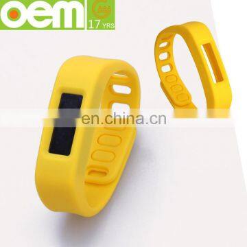 large factory oem silicone bracelet with pedometer for kids